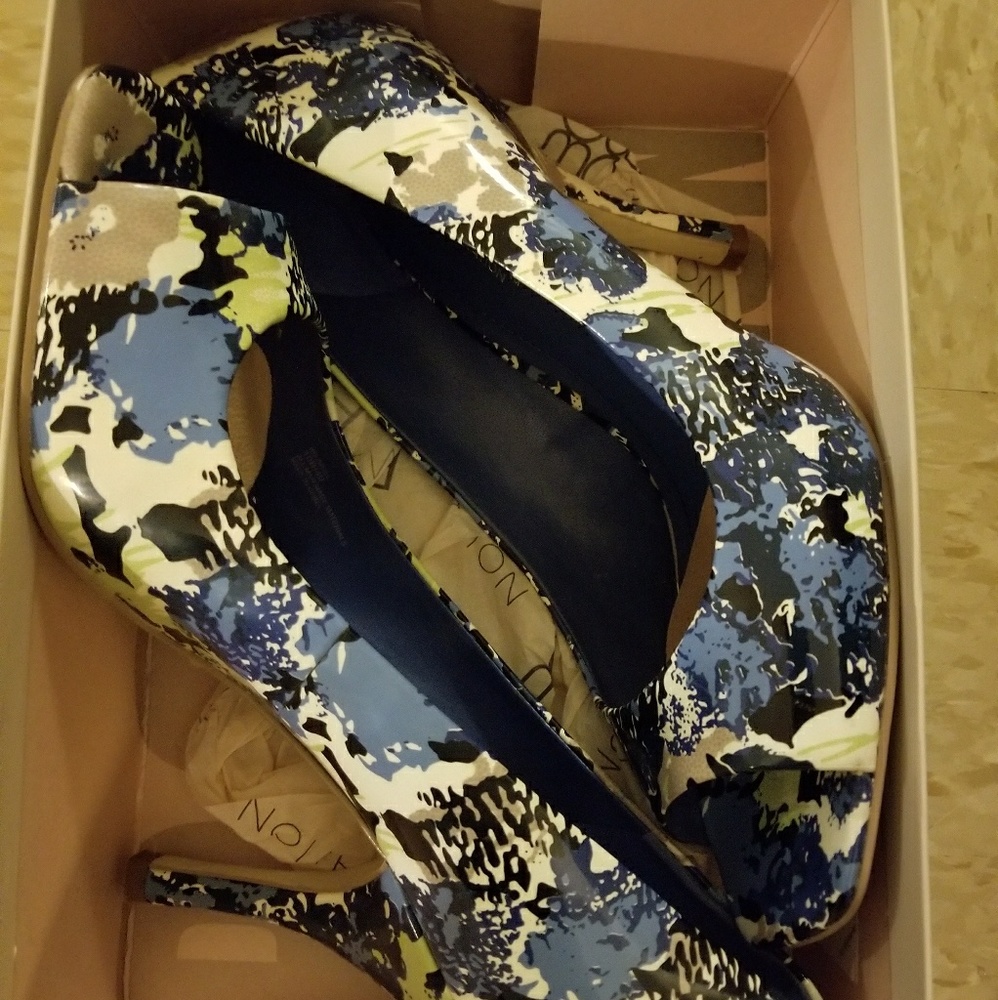 BCBGeneration BG-Ariel Shoes Hazy Blue Size 10